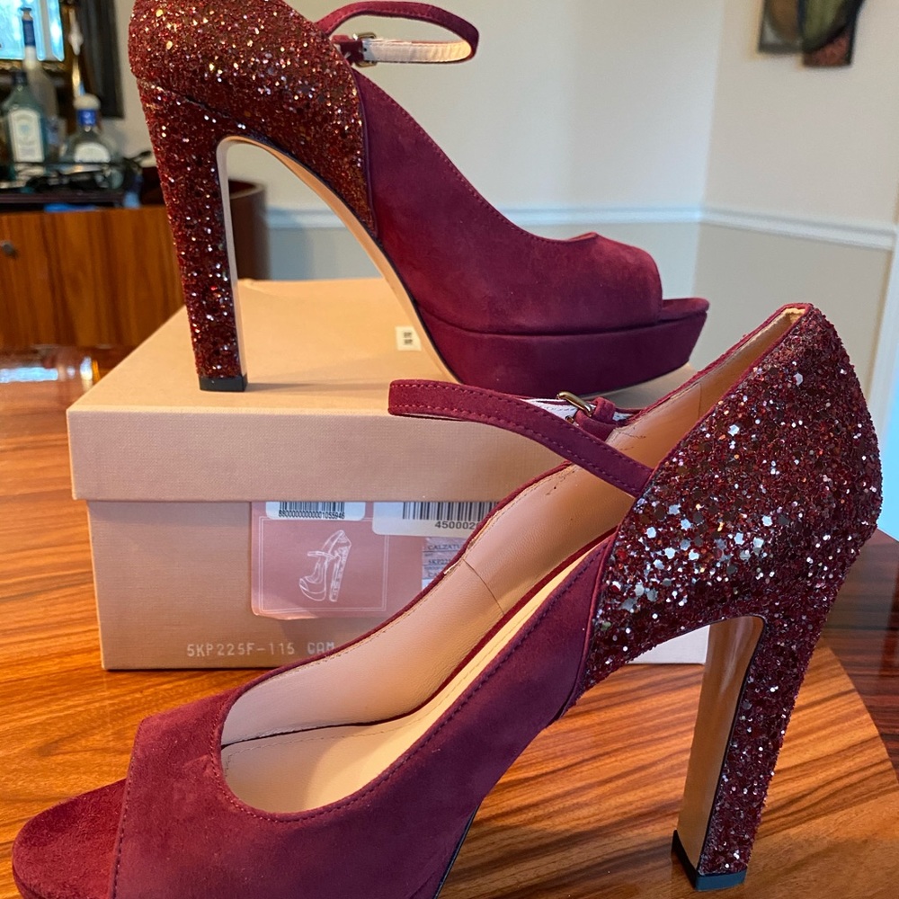 NIB Miu Miu Suede Burgundy Open Toe Shoes 38.5 M